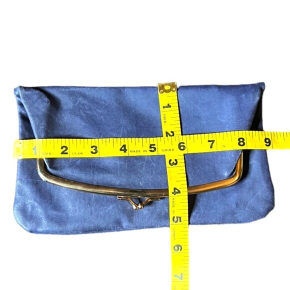 Vtg 1950s Budd Leather Blue Foldover Clutch w/Kiss Clasp & Attached Change Purse - Picture 9 of 10